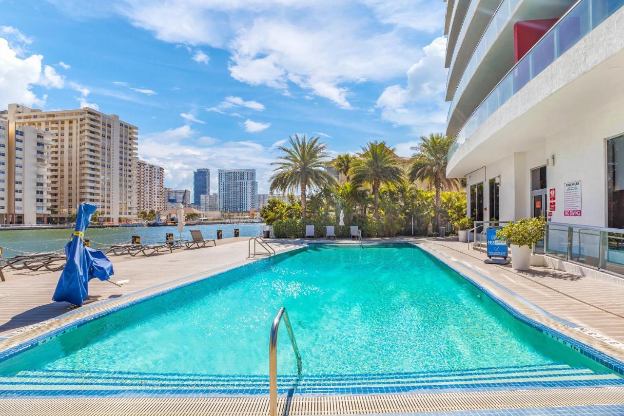 Resort-Style Living With Direct Ocean Views - 3Br Beauty Hallandale Beach Zewnętrze zdjęcie