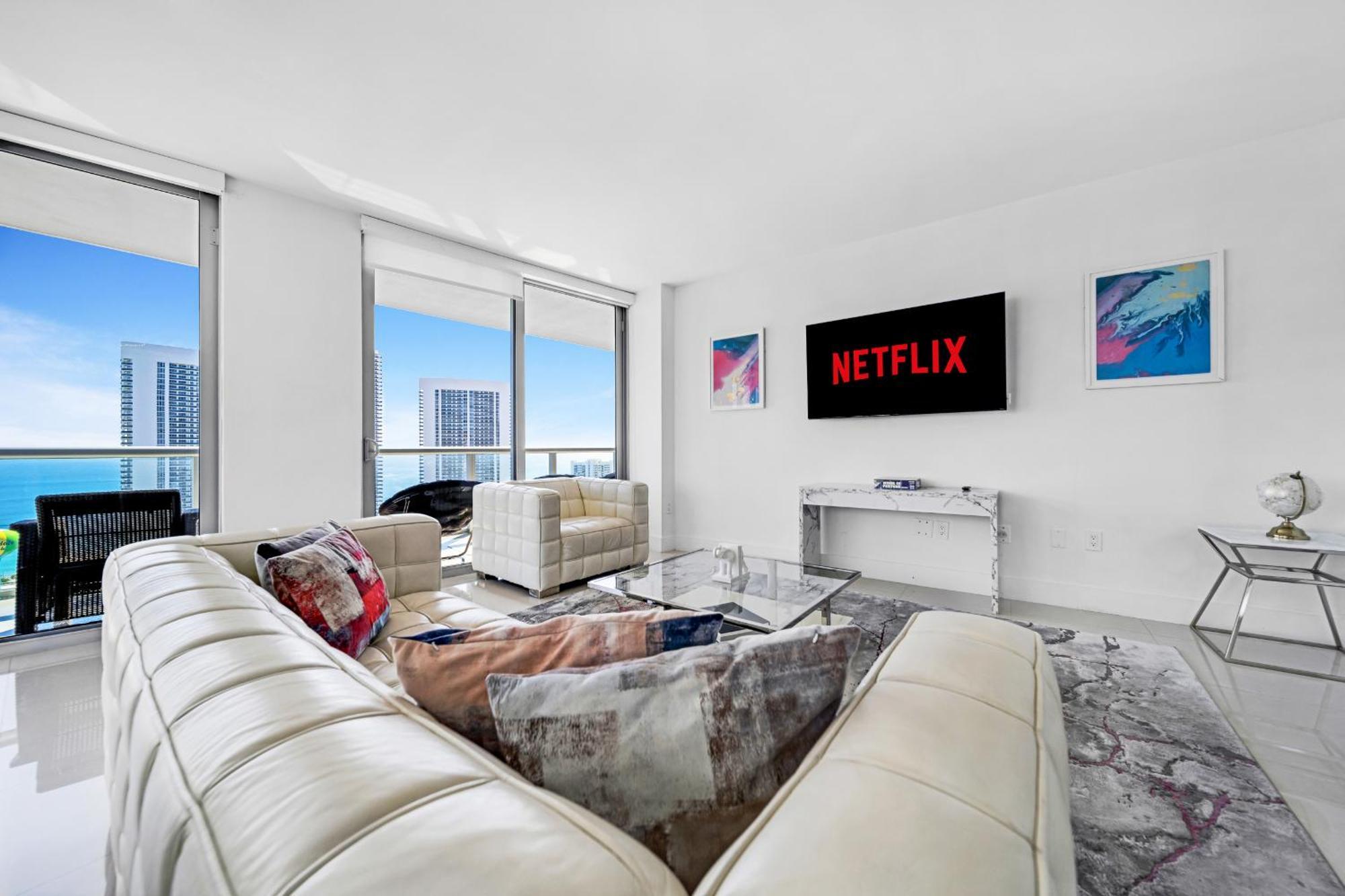 Resort-Style Living With Direct Ocean Views - 3Br Beauty Hallandale Beach Zewnętrze zdjęcie