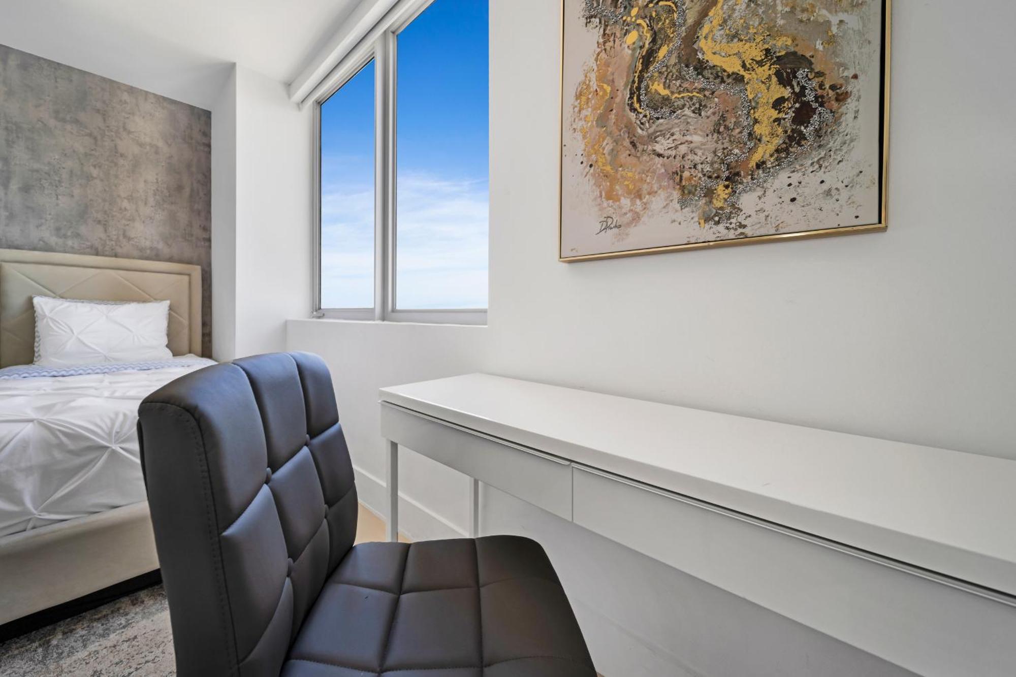 Resort-Style Living With Direct Ocean Views - 3Br Beauty Hallandale Beach Zewnętrze zdjęcie