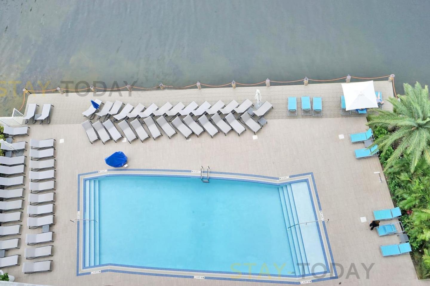 Resort-Style Living With Direct Ocean Views - 3Br Beauty Hallandale Beach Zewnętrze zdjęcie